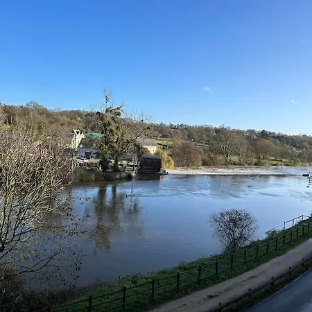 'appart Entre Foret Et Riviere * L'Huisserie